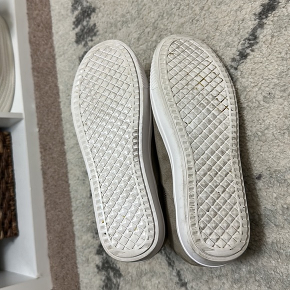 Steven Madden Sultan Suede Booties in Grey - Picture 4 of 6